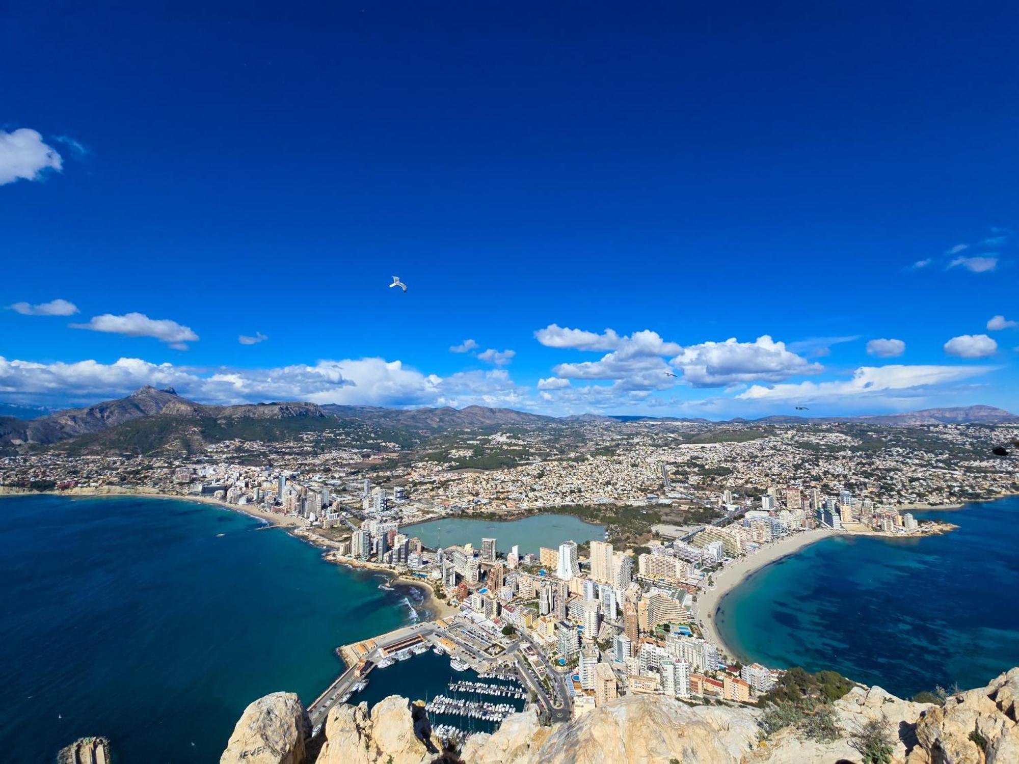 Horizonte Beachfront Apartment Ifach ภายนอก รูปภาพ